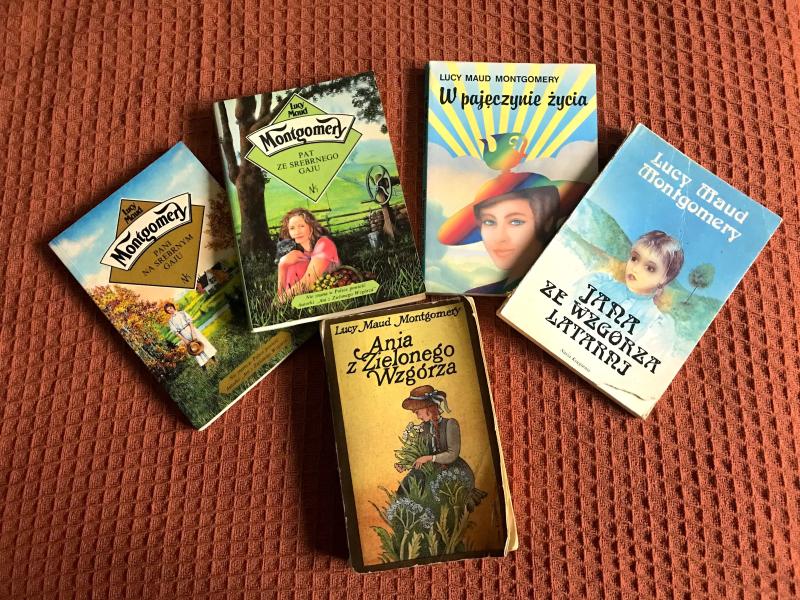 Five L.M. Montgomery book covers.