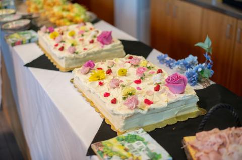 cake with floral decorations